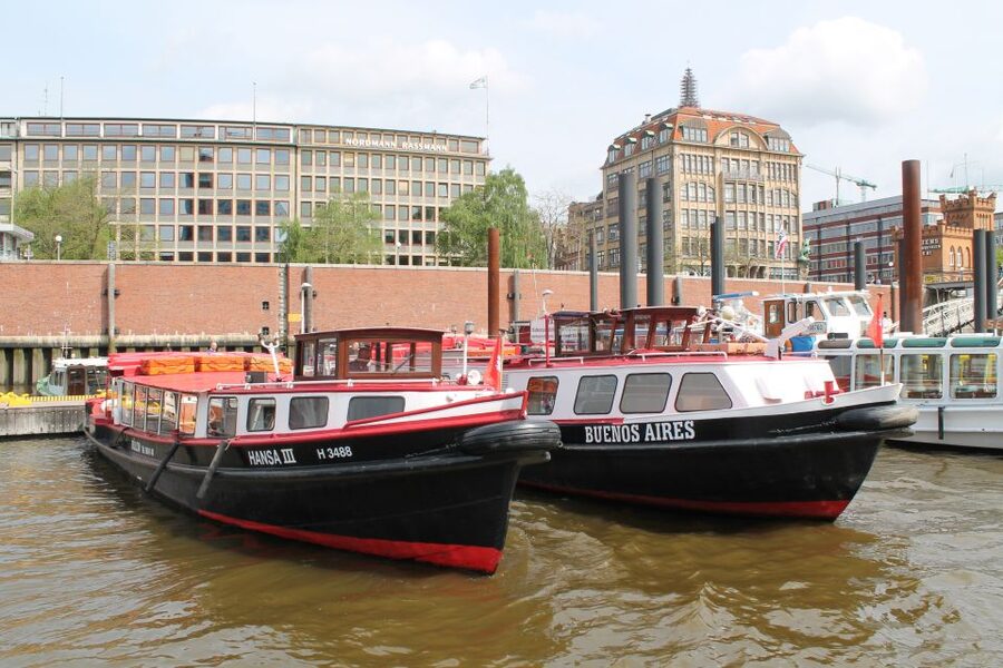 Hamburg: Harbor Cruise - Who will get the most from this harbor cruise?