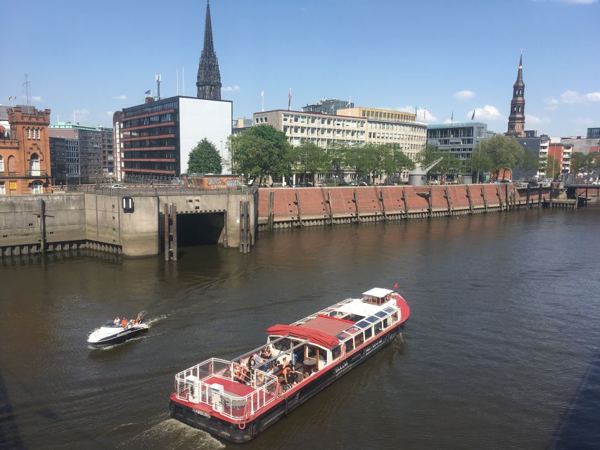 Hamburg: Harbor Cruise - From the Binnenhafen into Hamburgs working port