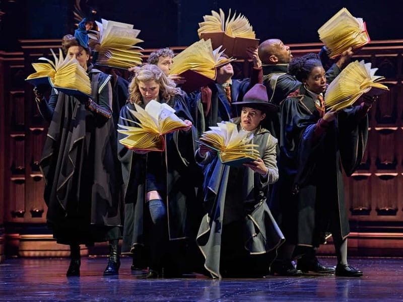 Hamburg: Harry Potter and the Cursed Child Theater - The magic is built for a theater