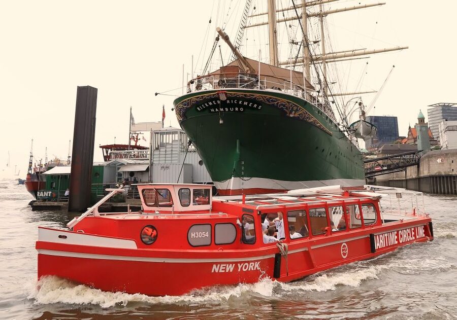 Hamburg: Hop-On Hop-Off Harbor Cruise with Commentary - What this Hamburg harbor cruise is really like