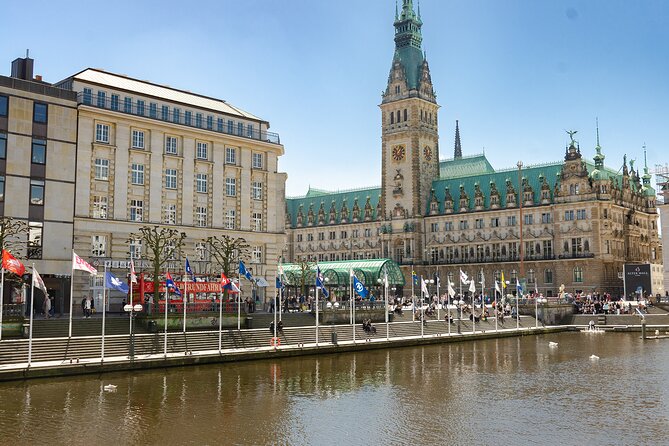 Hamburg Hop-on Hop-off Sightseeing Tour on Red Double Decker Bus - Esplanade, the Binnenalster, and City Hall