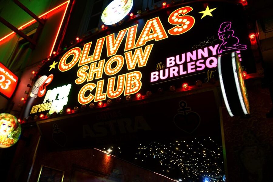 Hamburg: In the Footsteps of "Olivia" Reeperbahn Tour - Spielbudenplatz and the Dancing Towers