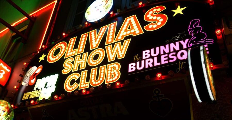 Hamburg: In the Footsteps of "Olivia" Reeperbahn Tour - Starting in St. Pauli and finding the Reeperbahn