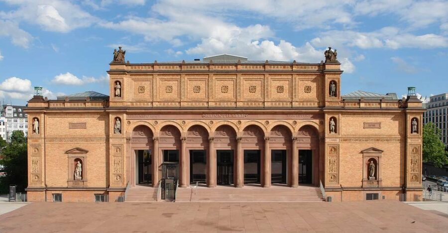 Hamburg: Kunsthalle Entrance Ticket - Save time for Friedrich’s misty summit