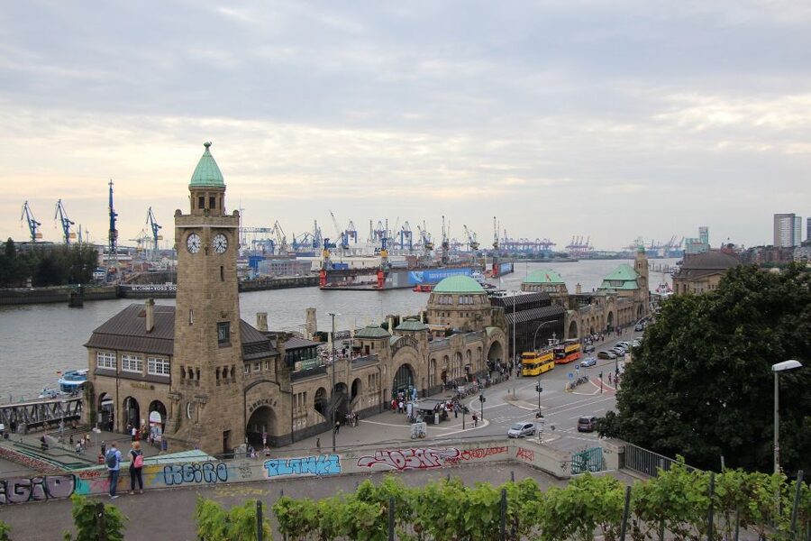 Hamburg Landungsbrücken: Outdoor Escape Game - Who should book this Hamburg game?