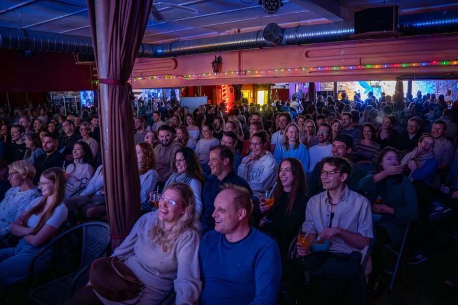Hamburg: Moin Comedy Club Stand Up Comedy Live Show Ticket - Who Will Enjoy This Most?