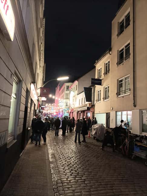 Hamburg: Neighborhood tour with a former dominatrix - How Much Value Do You Get for $73?