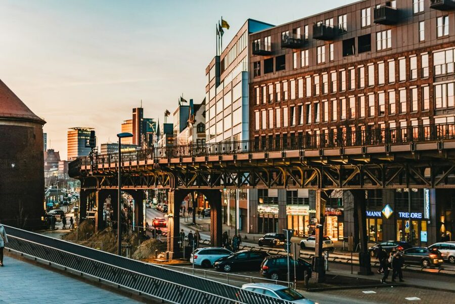 Hamburg: Night Watchman's Tour of St. Pauli in German - The Davidwache and the district’s rougher side