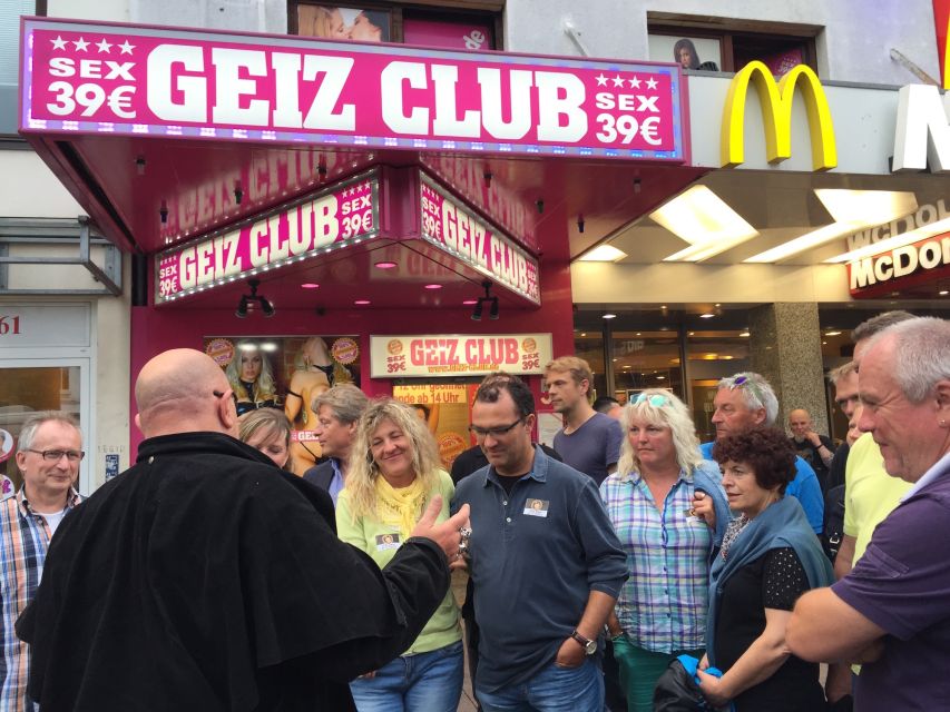 Hamburg: Original Kiez Tour in German with Eddy Kante - What the 100-minute format feels like