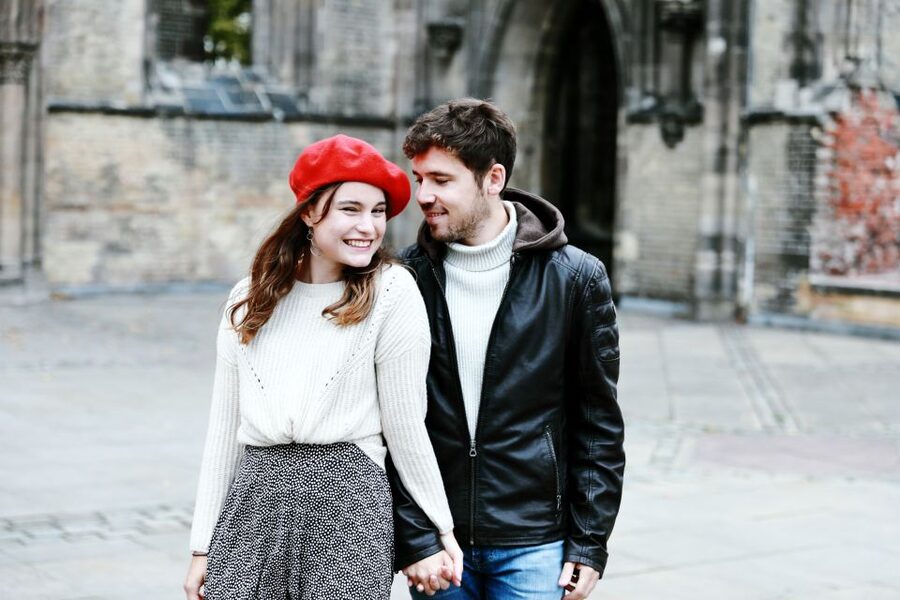Hamburg: Private Couples' Photoshoot and Walking Tour - Rathaus: grand civic architecture for formal portraits