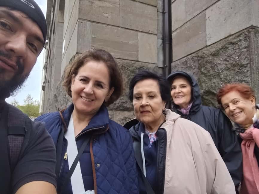 Hamburg Private Tour with a Local Guide - The first stop: getting your bearings in Hamburg