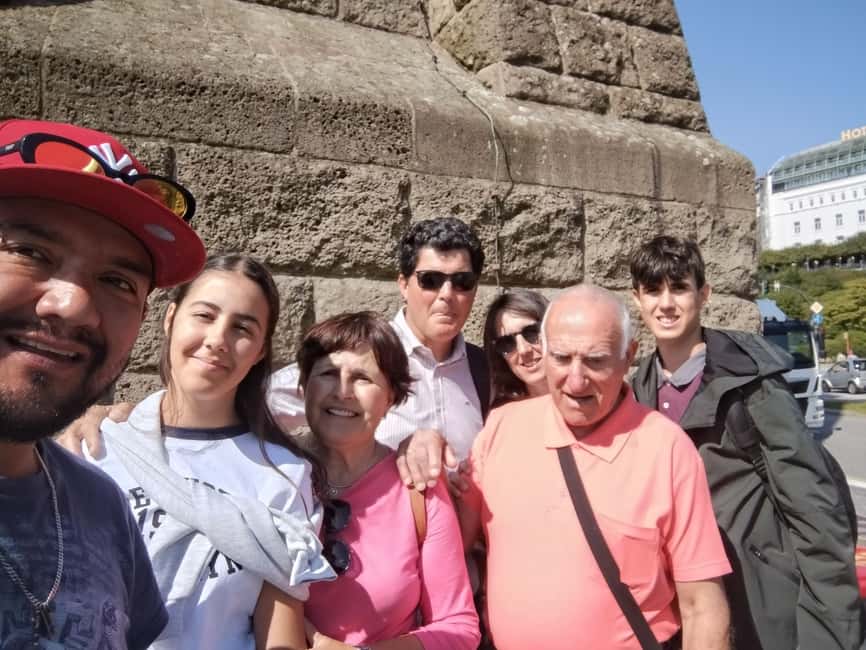 Hamburg Private Tour with a Local Guide - Meeting your guide at your hotel or Airbnb