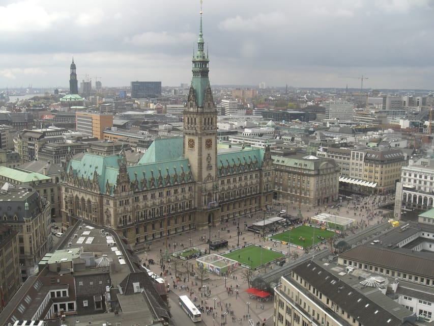 Hamburg: Private - Town Hall, Speicherstadt, Elbphilharmonie - Hamburg Town Hall and the old center