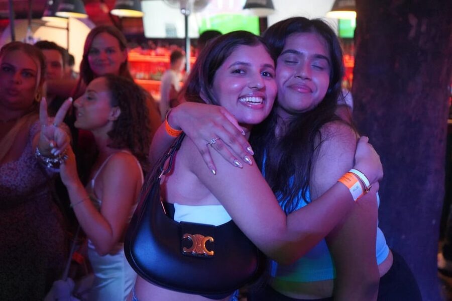 Hamburg: Reeperbahn Pub Crawl with Shots and Games - What $35 Really Gets You