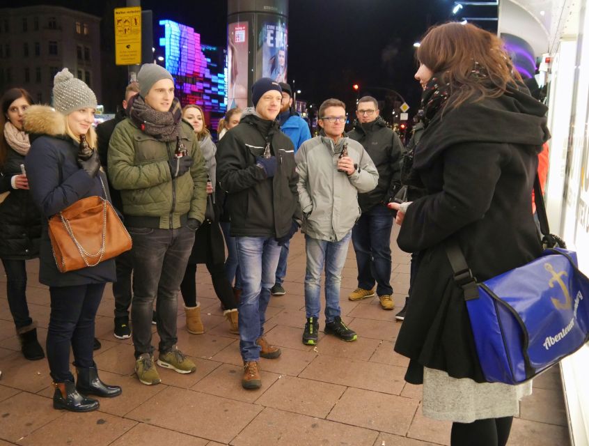 Hamburg: Reeperbahn Tour with English-Speaking Guide - A first beer and a look at Spielbudenplatz