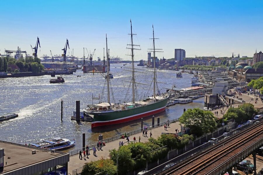 Hamburg: RICKMER RICKMERS Museum Entry Ticket - The Exhibition Area and Special Maritime Displays