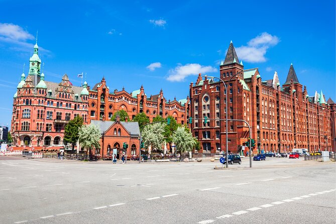 Hamburg Scavenger Hunt and Highlights Self Guided Audio Tour - Key points at a glance
