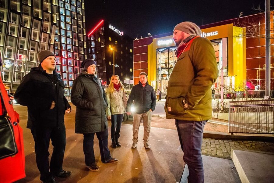 Hamburg: Sex and Crime in St. Pauli Tour for Ages 18+ - The guides make or break the evening