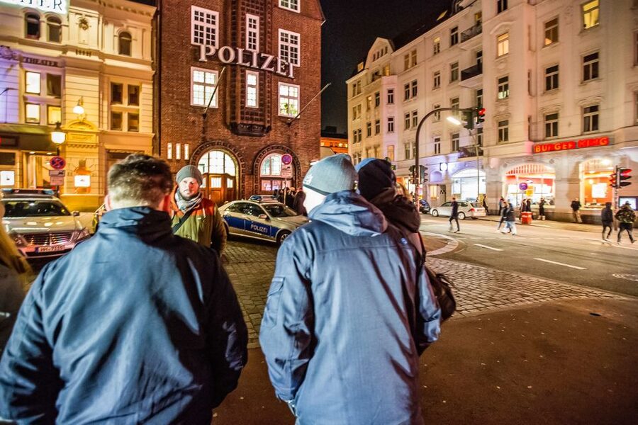 Hamburg: Sex and Crime in St. Pauli Tour for Ages 18+ - Herbertstrasse and the adult side of the district