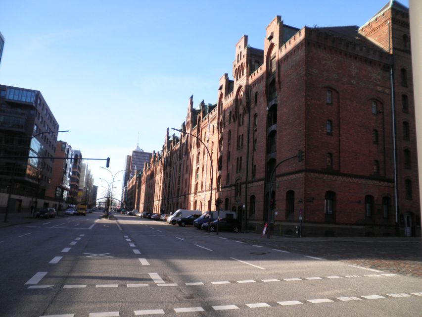 Hamburg: Speicherstadt & HafenCity 2-Hour Walking Tour - What the warehouse district tells you