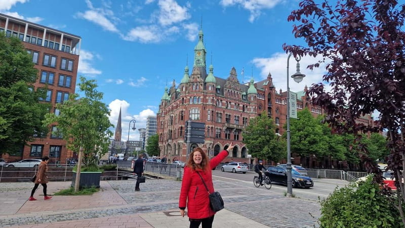 Hamburg: Speicherstadt, HafenCity + Elbphilharmonie Tour - One hour among the brick warehouses of Speicherstadt