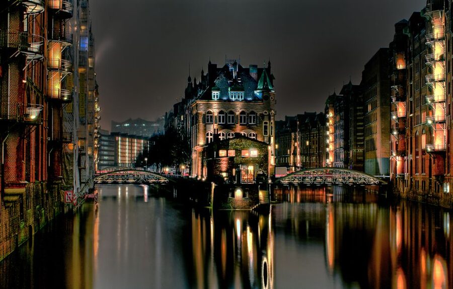 Hamburg: Speicherstadt & HafenCity Tour - Harbor Police Station No. 2 and Hamburg’s working waterfront