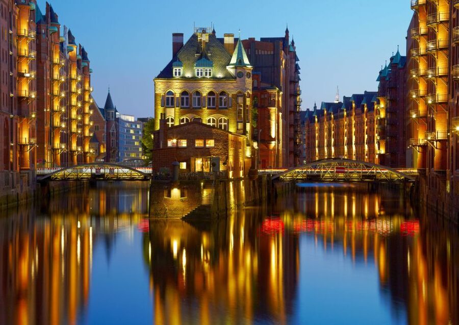 Hamburg: Speicherstadt Walking Tour with Coffee Tasting - Reading Hamburg through its warehouses