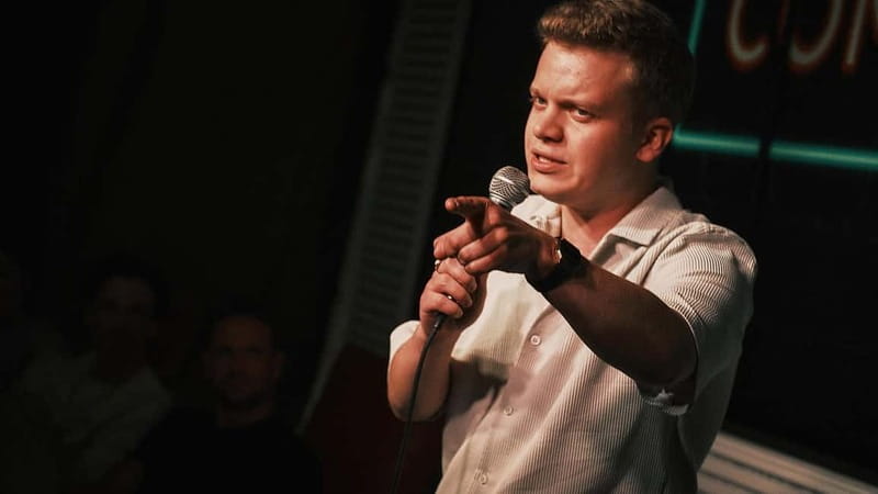 Hamburg: St. Pauli Comedy Club - A 90-Minute Night in the Heart of St. Pauli