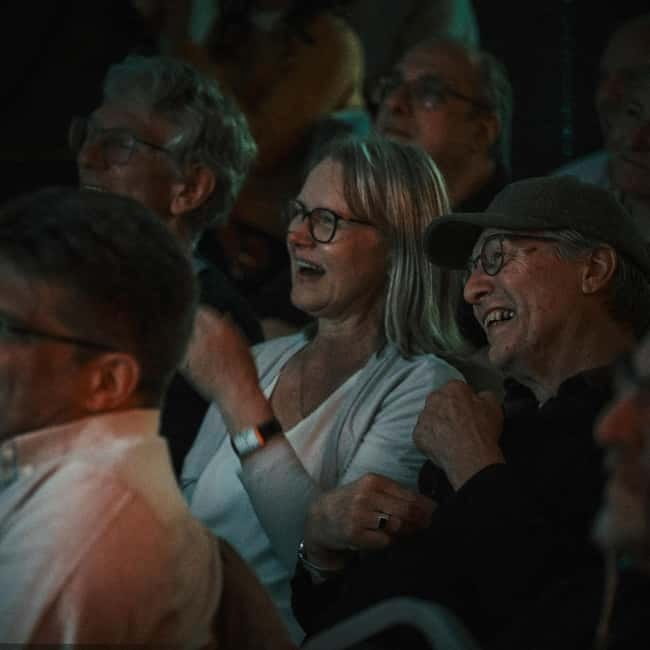 Hamburg: St. Pauli Comedy Club - The Welcome Schnapps and the Human Touch