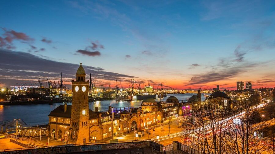 Hamburg: St. Pauli Food and Bier Tour - ASTRA Brauhaus And Three More Brewing Specialties