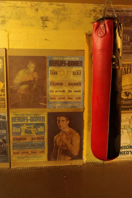 Hamburg: St. Pauli Red Light District Tour - Why St. Pauli makes a good two-hour tour