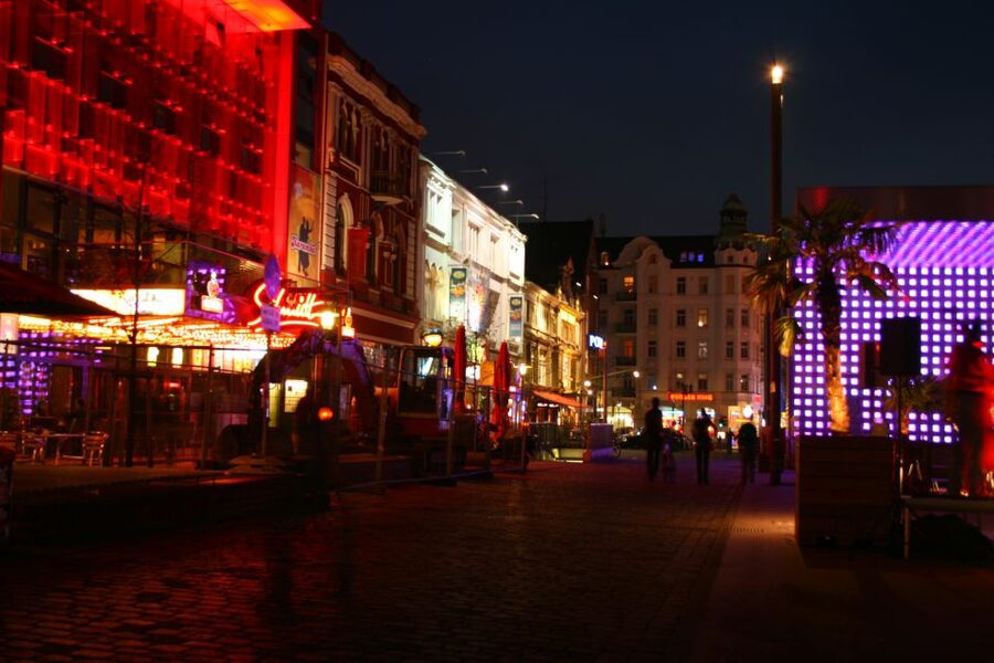 Hamburg St Pauli: Red Light District Walking Tour - Große Freiheit and the story behind its name