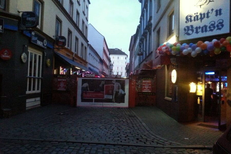 Hamburg: St. Pauli Tour with the White Dandy - The final quiz and what it adds