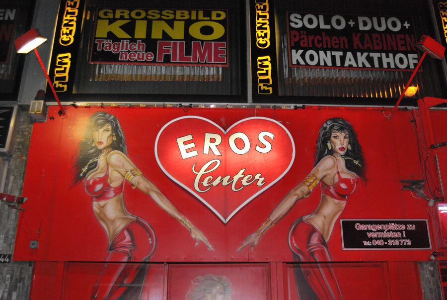 Hamburg: The Ultimate Sex, Drugs, and Hotdog Tour - Finishing at Hamburg’s late-night venues