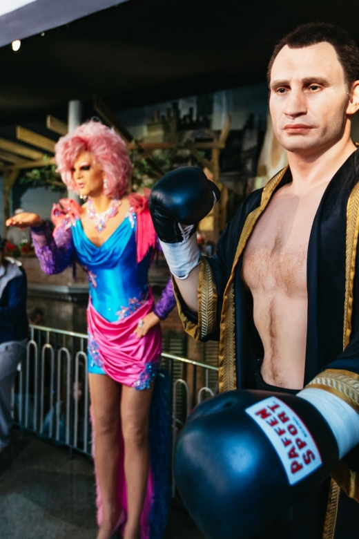 Hamburg: Ticket to the Panoptikum Waxworks - What the 700-square-meter museum feels like