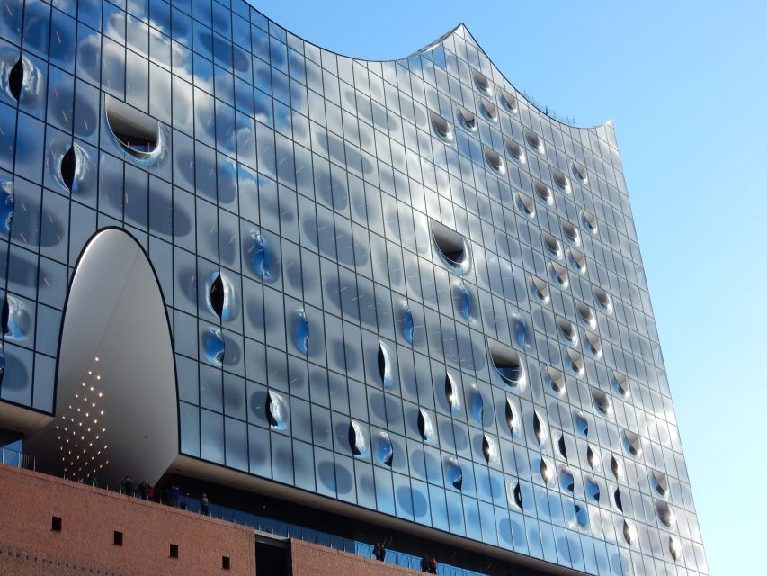 Hamburg: Tour from St. Michael's to the Elbphilharmonie - Key points at a glance