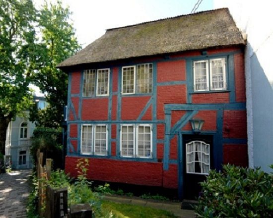 Hamburg: Tour of Blankenese on the Banks of the Elbe - Reaching the famous Treppenviertel