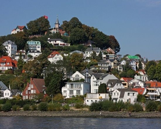 Hamburg: Tour of Blankenese on the Banks of the Elbe - Climbing the 74-meter Süllberg