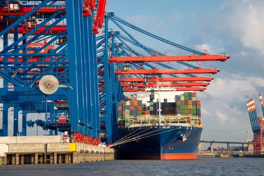 Hamburg: Ultimate Barge Tour with Live Commentary - Is $34 good value?