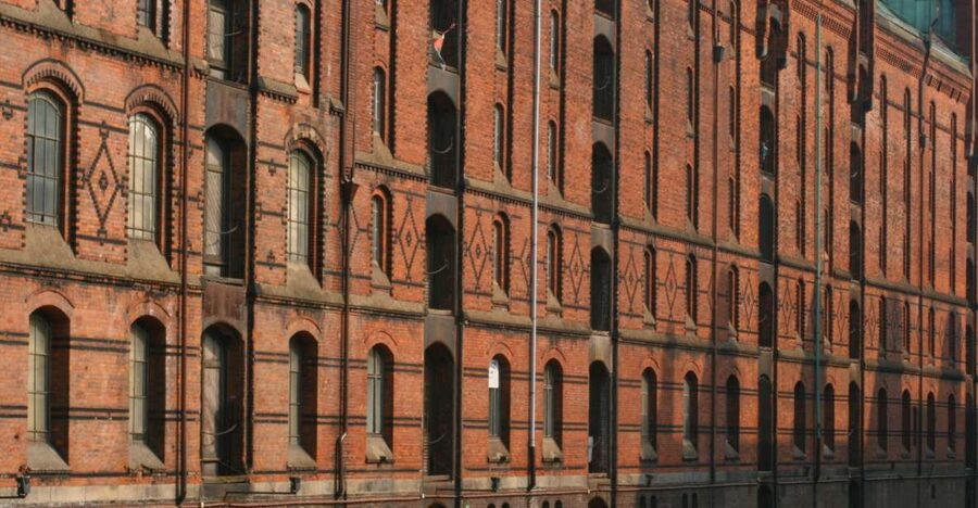 Hamburg: UNESCO-World Heritage Sites Tour - Starting at Jacobikirche and entering Hamburg’s business district