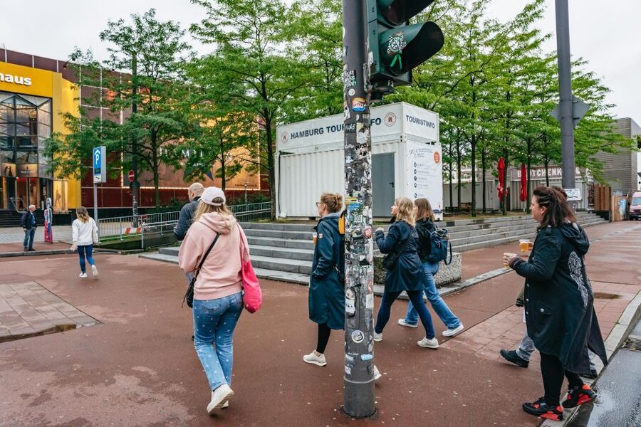 Hamburgs Highlights: Harbor Cruise & Reeperbahn Walking Tour - Moving from the harbor to St. Pauli