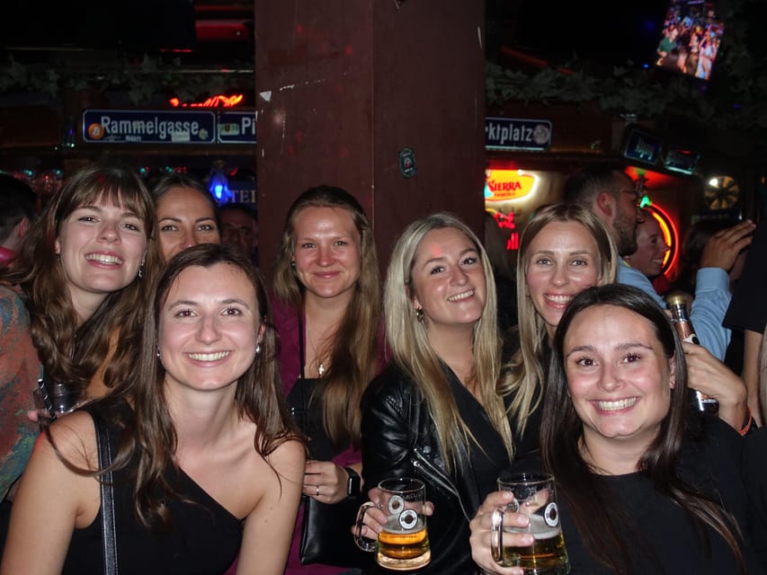 Hannover: Private pub crawl with insider-guide & free shots - What the $335 price really covers