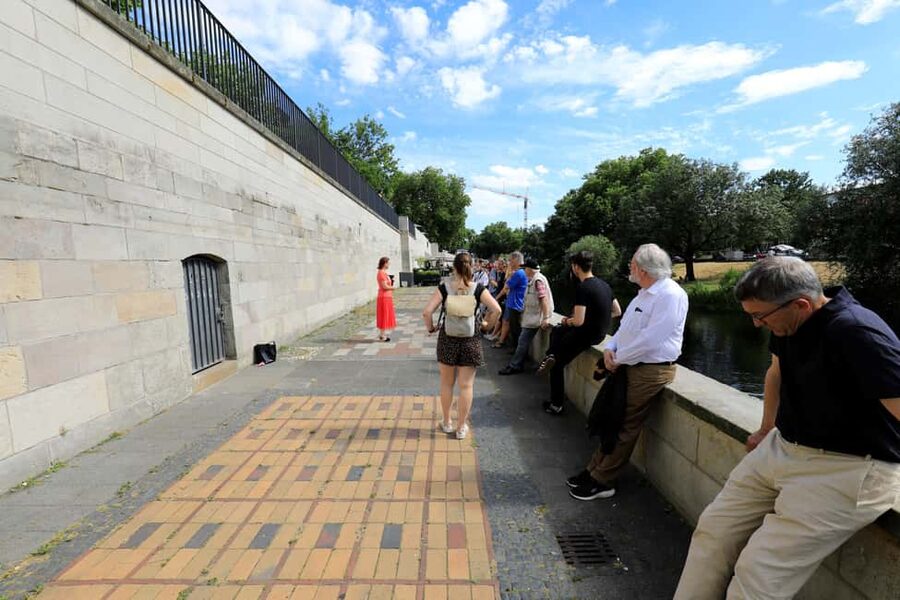 Hanover: Crime Walking Tour - Leibnizufer and the question of the body