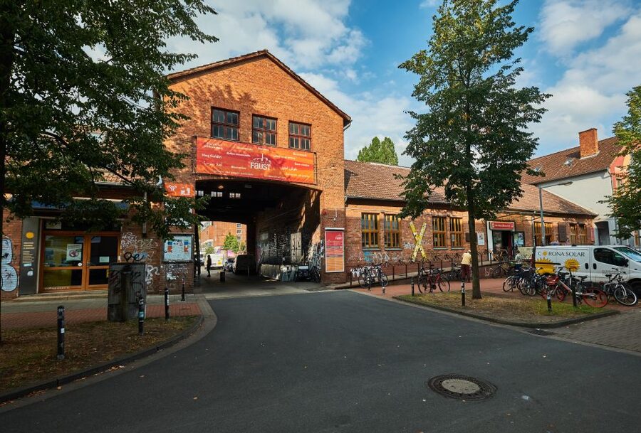 Hanover: Guided Walking Tour of the Linden-Limmer District - The Ihme center and Hanover’s concrete debate