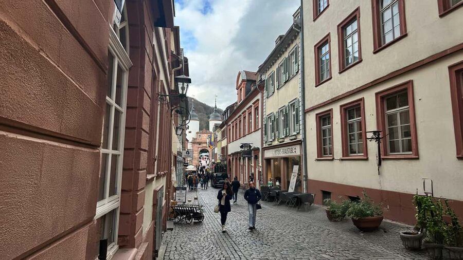 Heidelberg: Experience our history 1.5h walking tour through the old town - Heiliggeistkirche and Heidelberg’s central story