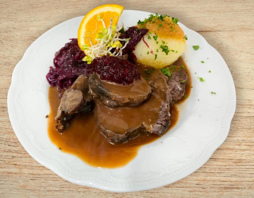 Historical tour of the old town including a Saxon dinner - Is $46 a fair price?