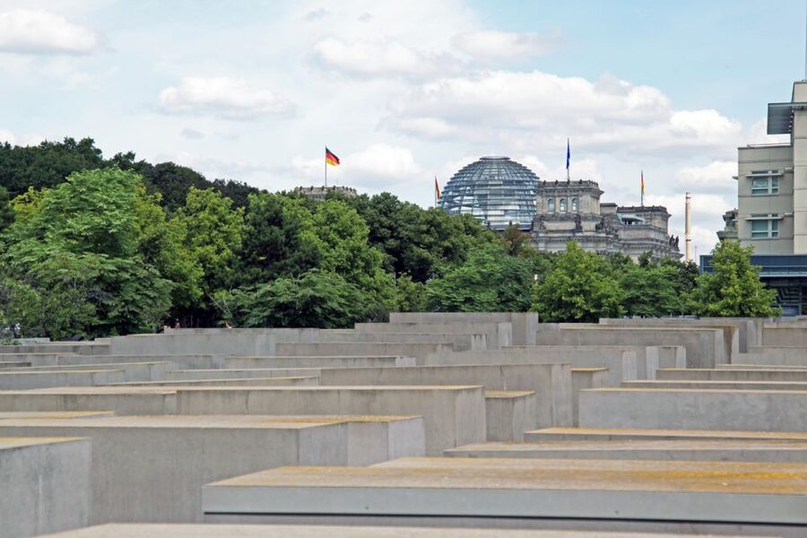 Hitler’s Germany: Berlin During the Third Reich & WWII - Hitler’s bunker site and the end of the dictatorship