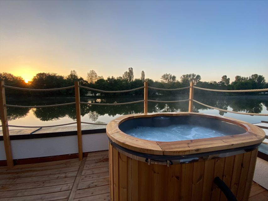 Hot tub and Relaxation - Settling into the heated whirlpool
