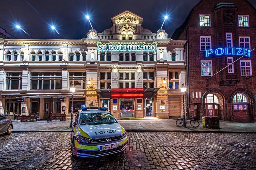 KIEZ SPEED TOUR/ADULTS ONLY - 1h - Starting at U St Pauli and Millerntorplatz