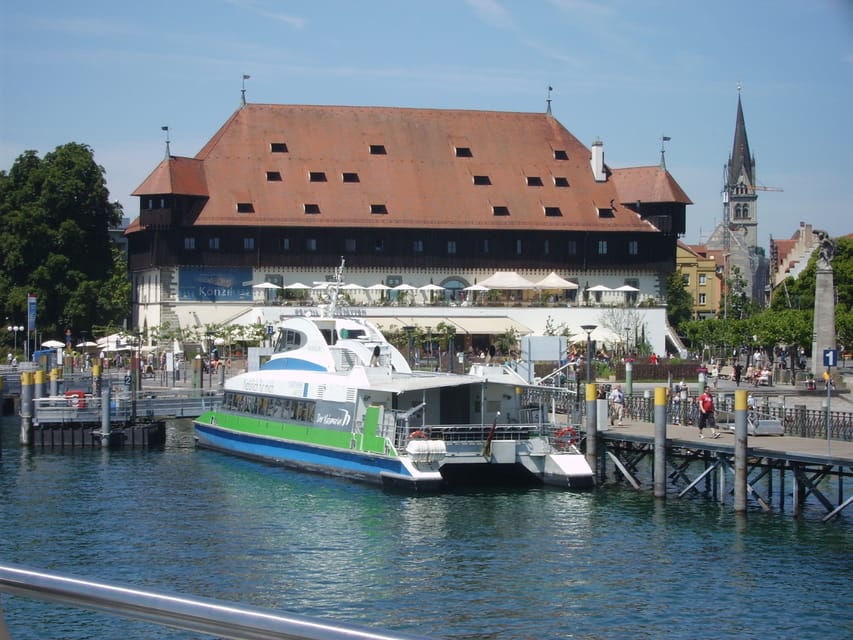 Konstanz: Private Stadtführung mit Weinprobe - Stadtgarten: A Pause Beside Lake Constance